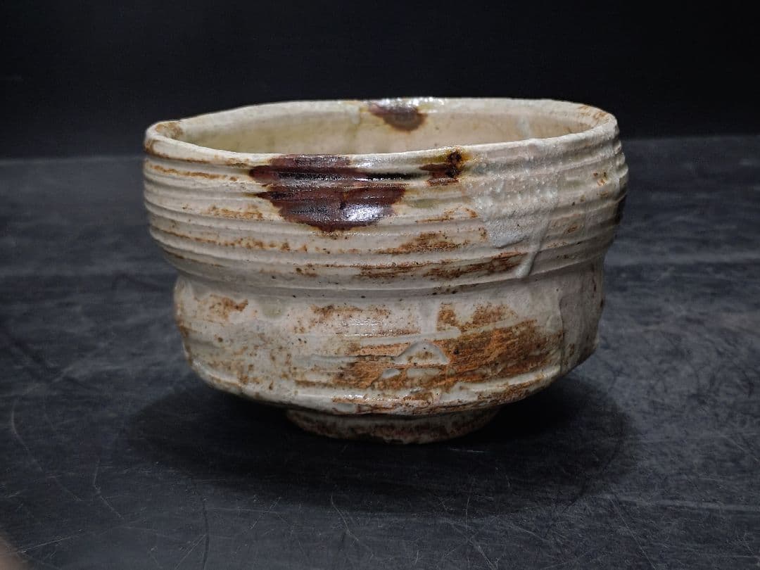 抜群のアガリ!!加藤弥右衛門造　美濃伊賀茶碗　共箱　鵬雲斎宗匠書付　加藤十右衛門