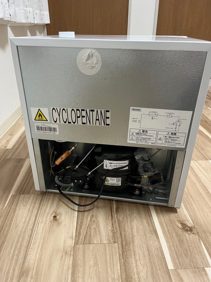 【送料込み】新品未使用 comfee 冷蔵庫 45ℓホワイト 冷凍室付き