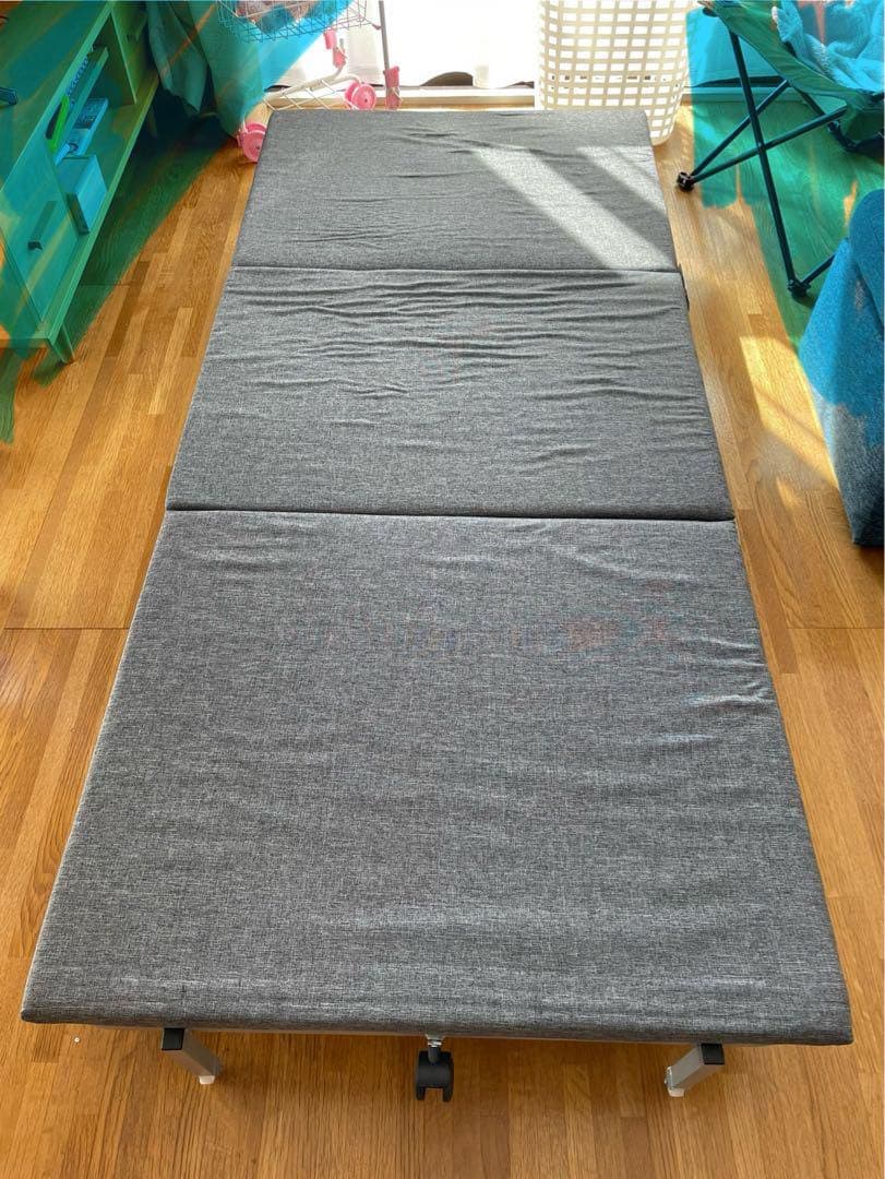 おりたたみ式ベッド　E-FINDS 美品