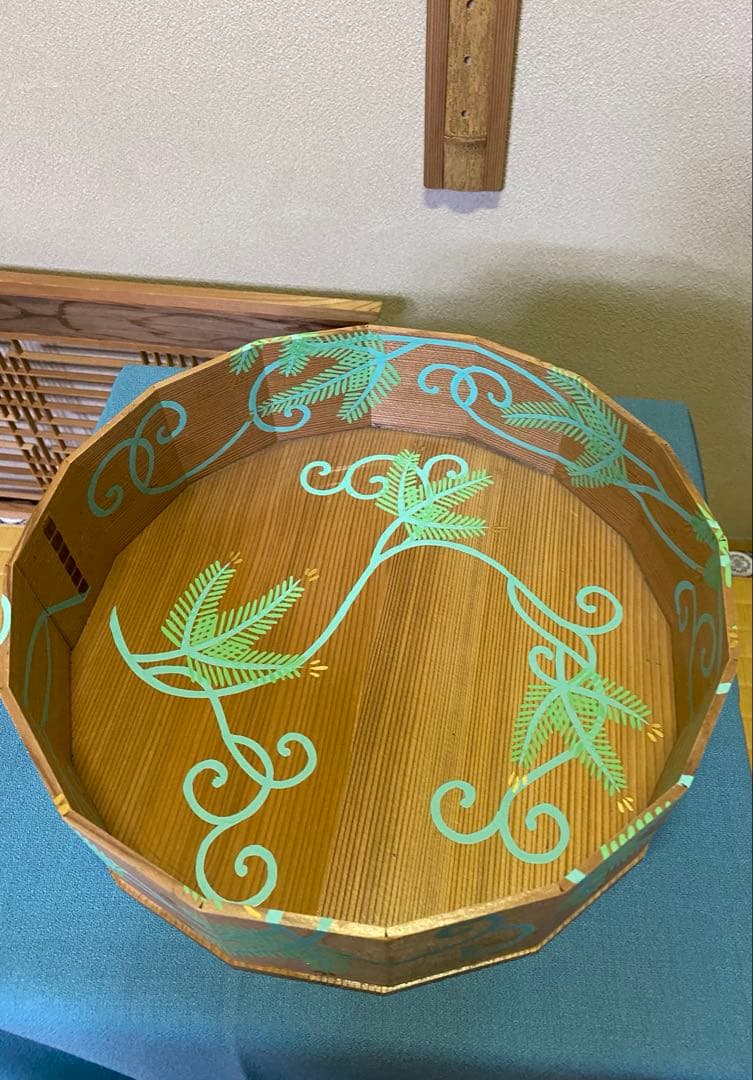 茶道具/炭斗 松唐草絵　玄々斎好写　杉折曲