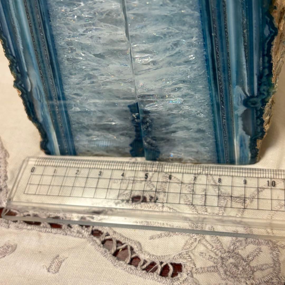 ブルーメノウ（青瑪瑙）本立て・鑑賞用約2.5kg　原石アゲート