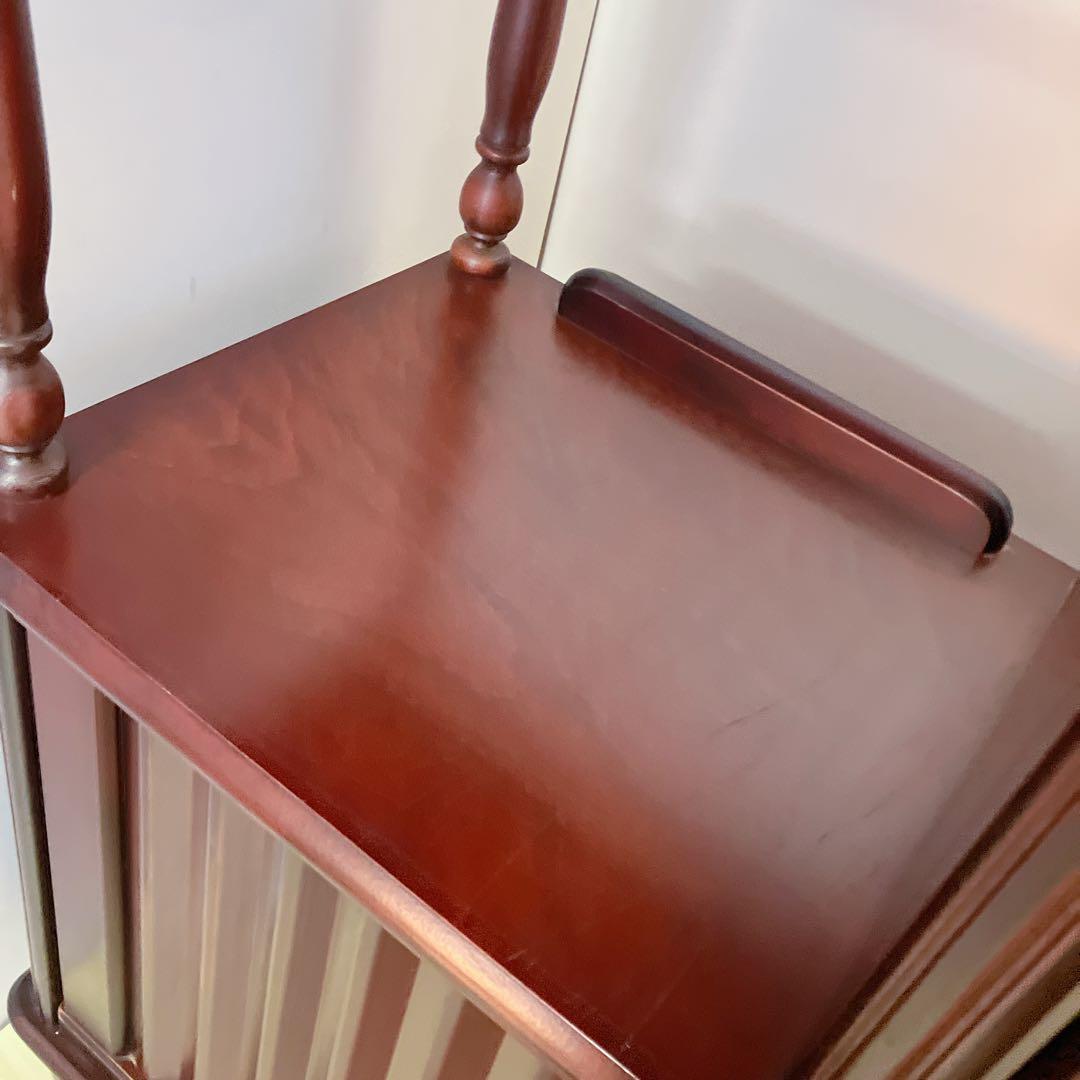 木製　サイドボード　飾り棚　サイドチェスト　　リビングボード　コンソール