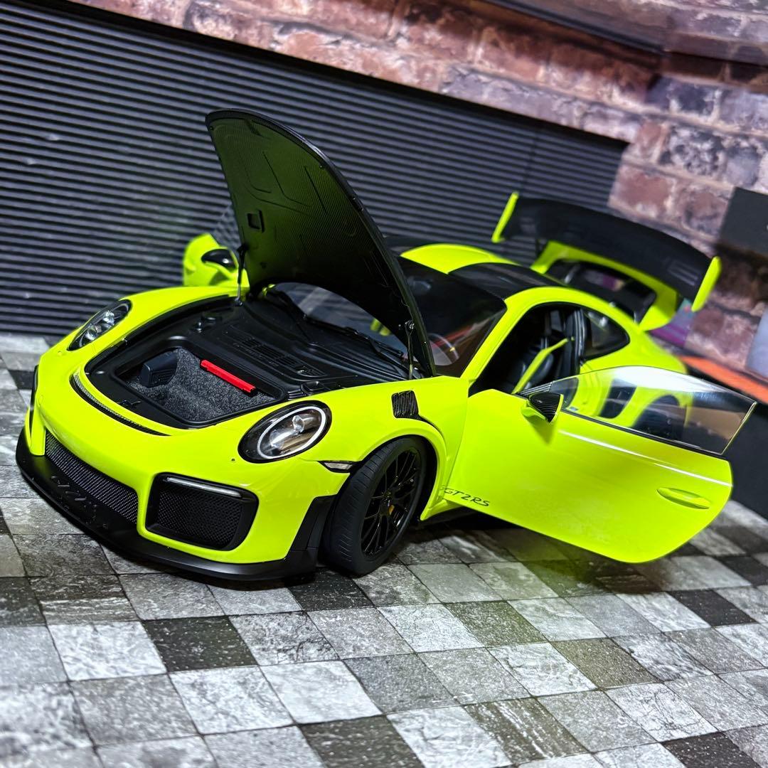1/18 AUTOart ポルシェ 911 GT2 RS ヴァイザッハPKG