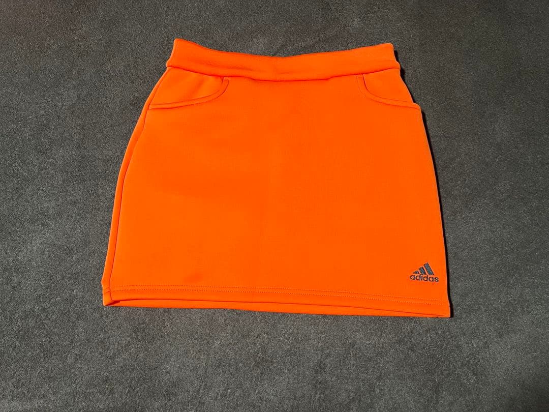 adidas オレンジ色 フード付きセットアップ