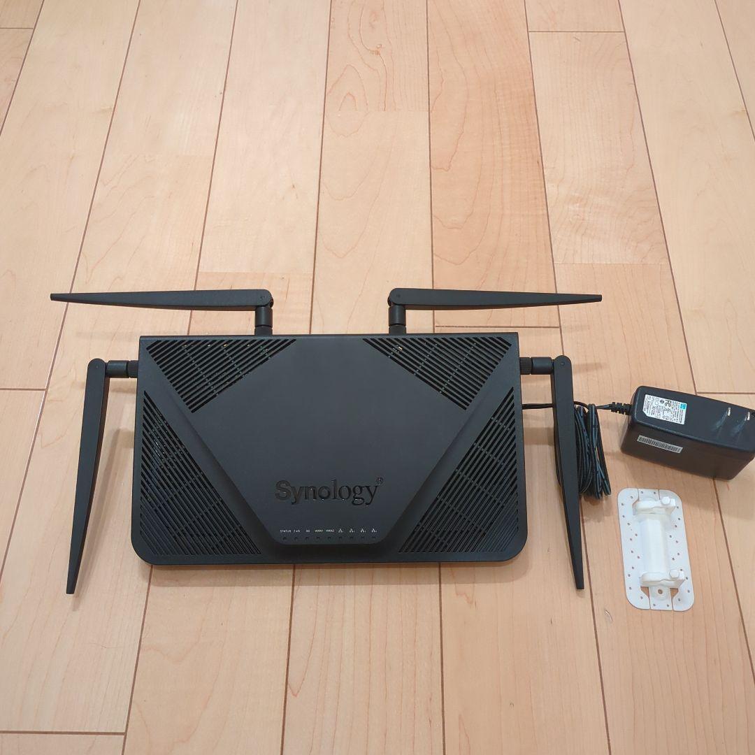 Synology 無線LANルーター 　rt2600ac 壁掛けブラケット付属