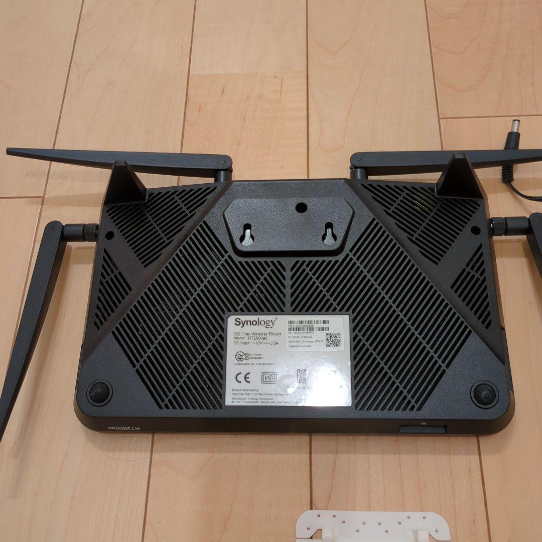Synology 無線LANルーター 　rt2600ac 壁掛けブラケット付属
