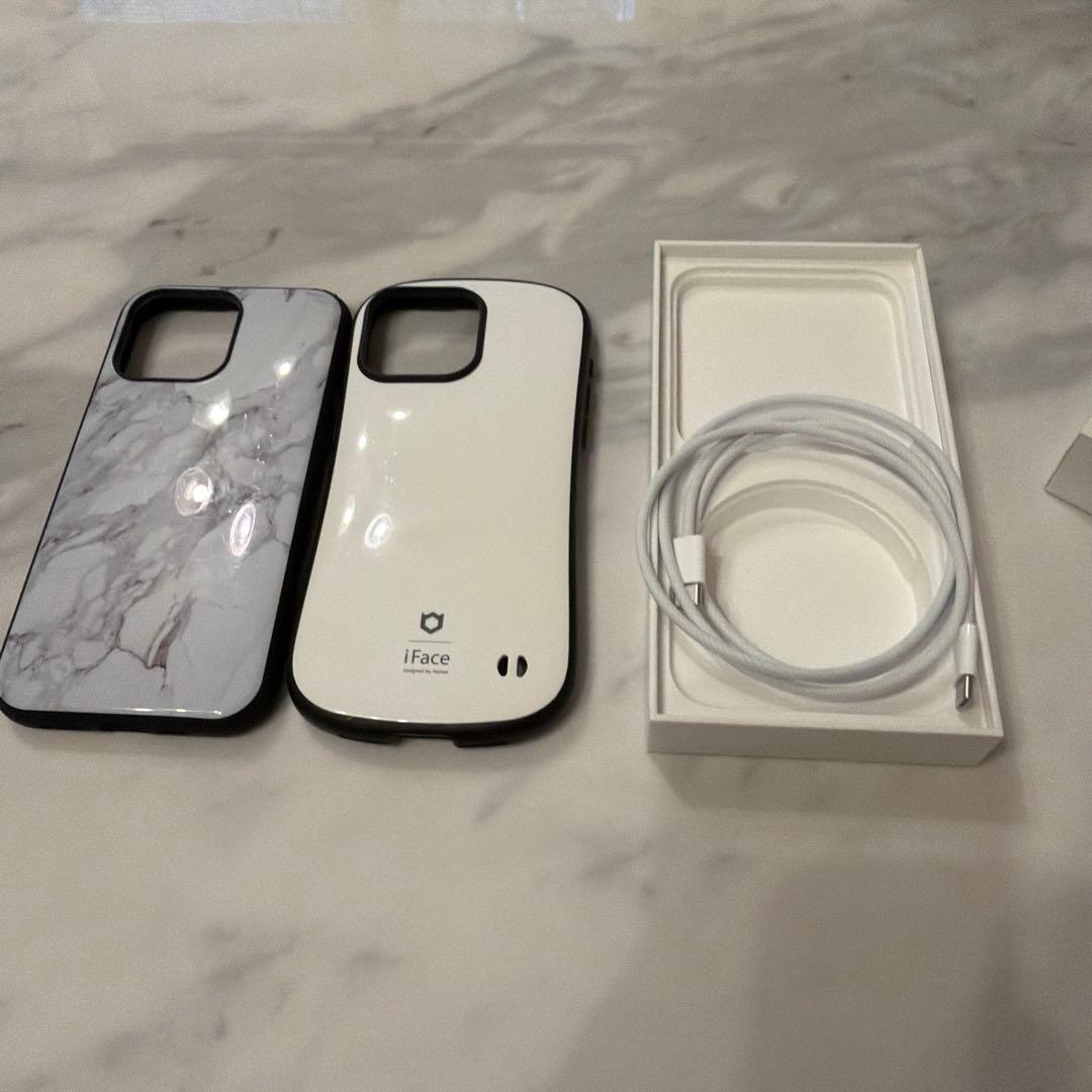 Apple iPhone ブラック 本体