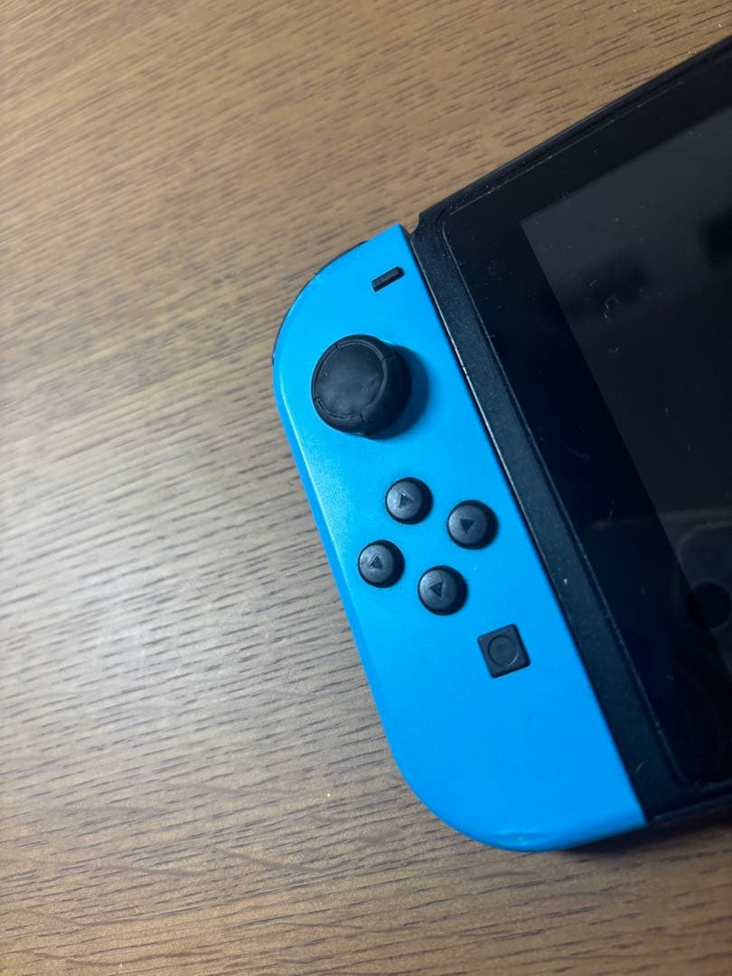 Nintendo Switch 本体ジョイコン付き