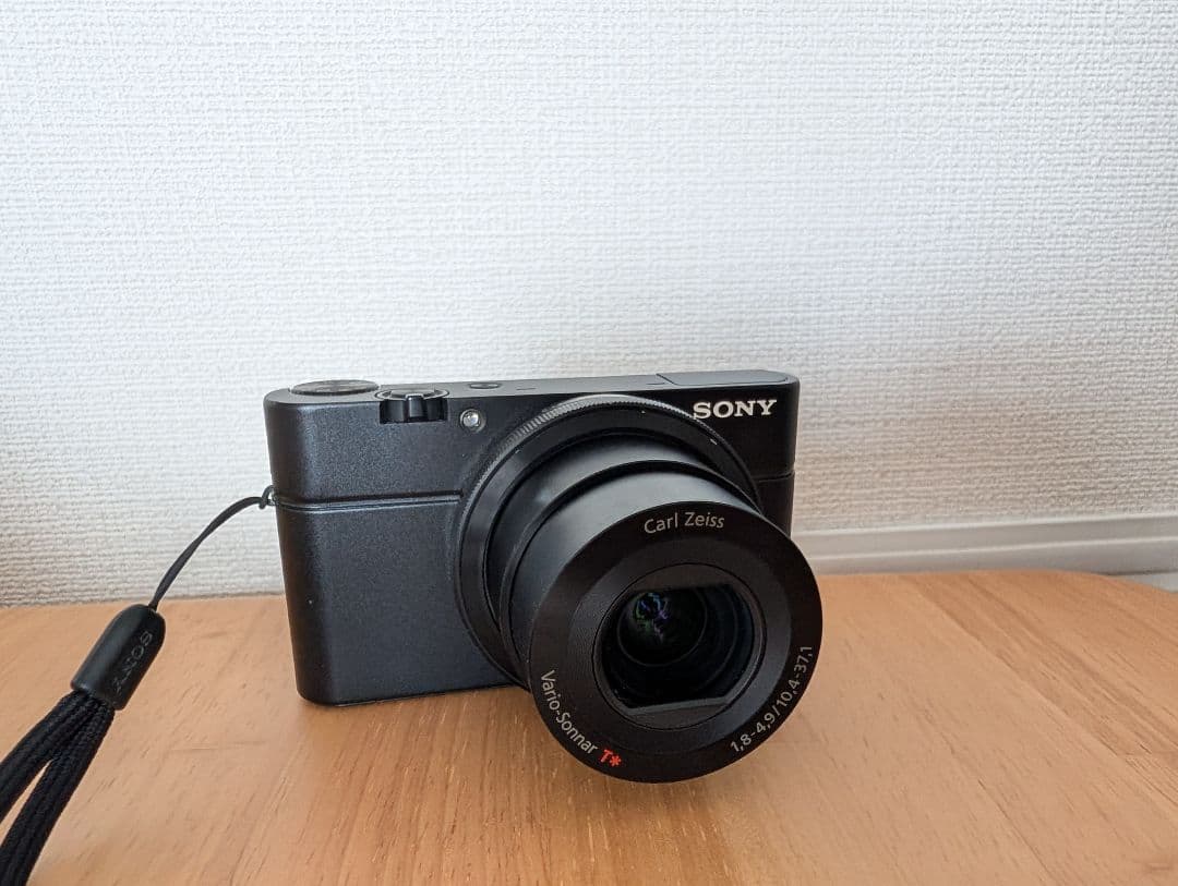 デジカメSONY Cyber shot DSC-RX100