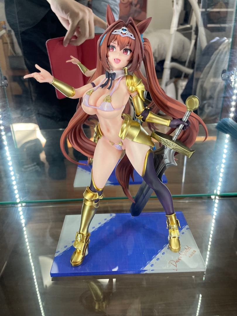 【正規品】ダイワスカーレット　ガレージキット　完成品ビキニアーマー　金鎧ver