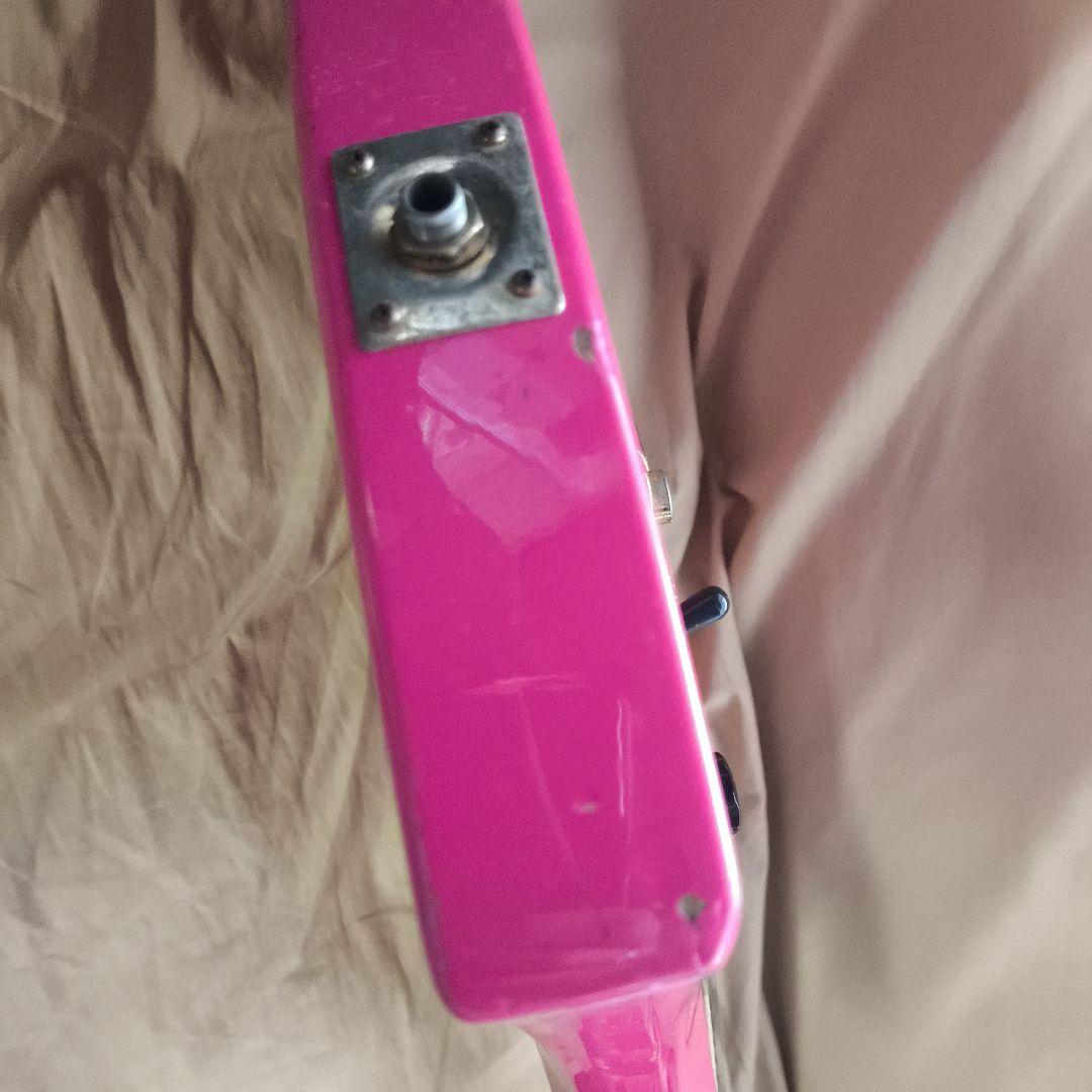 エレキギター モッキンバード ショッキングピンク