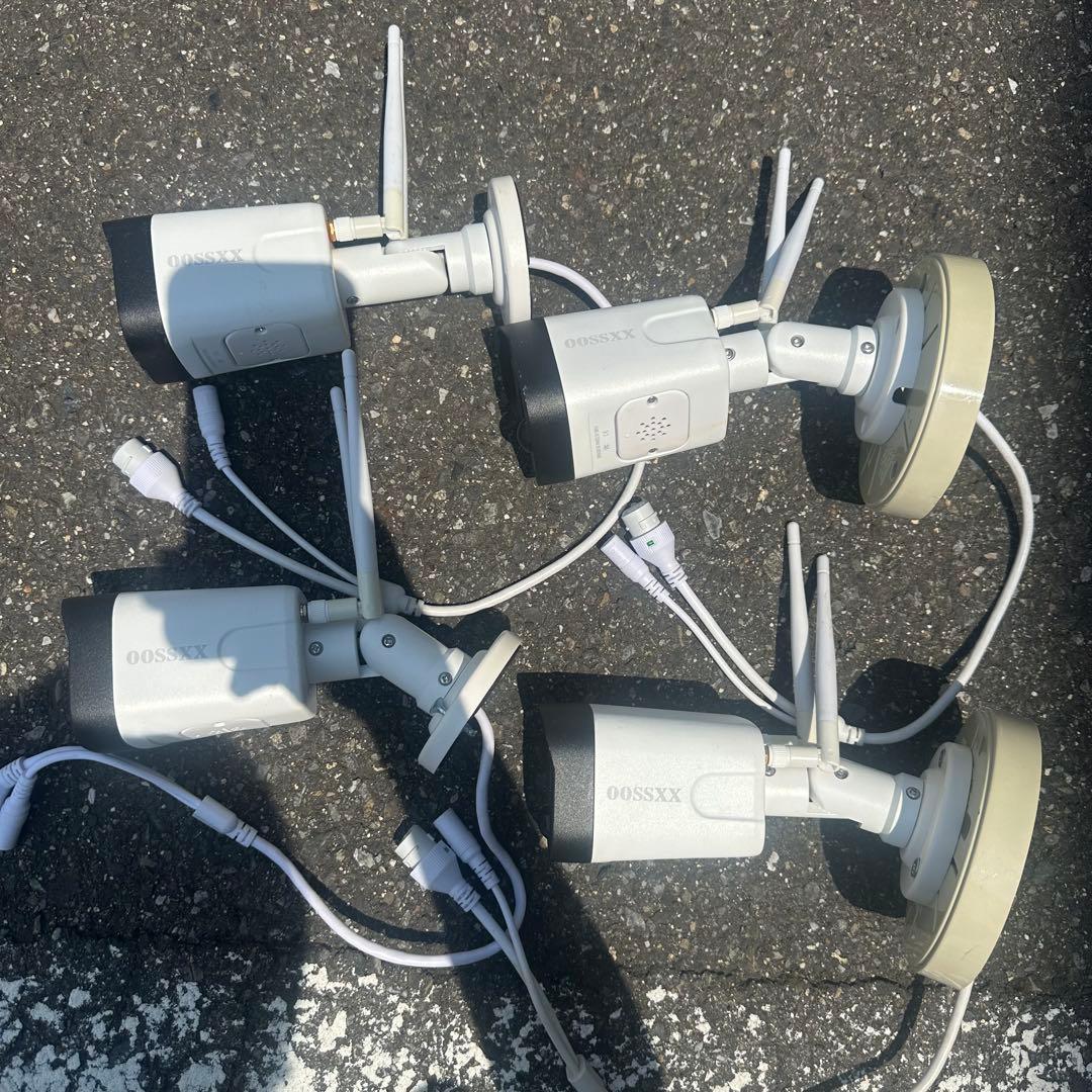 防犯カメラ　OOSSXX 10インチモニター付　4台