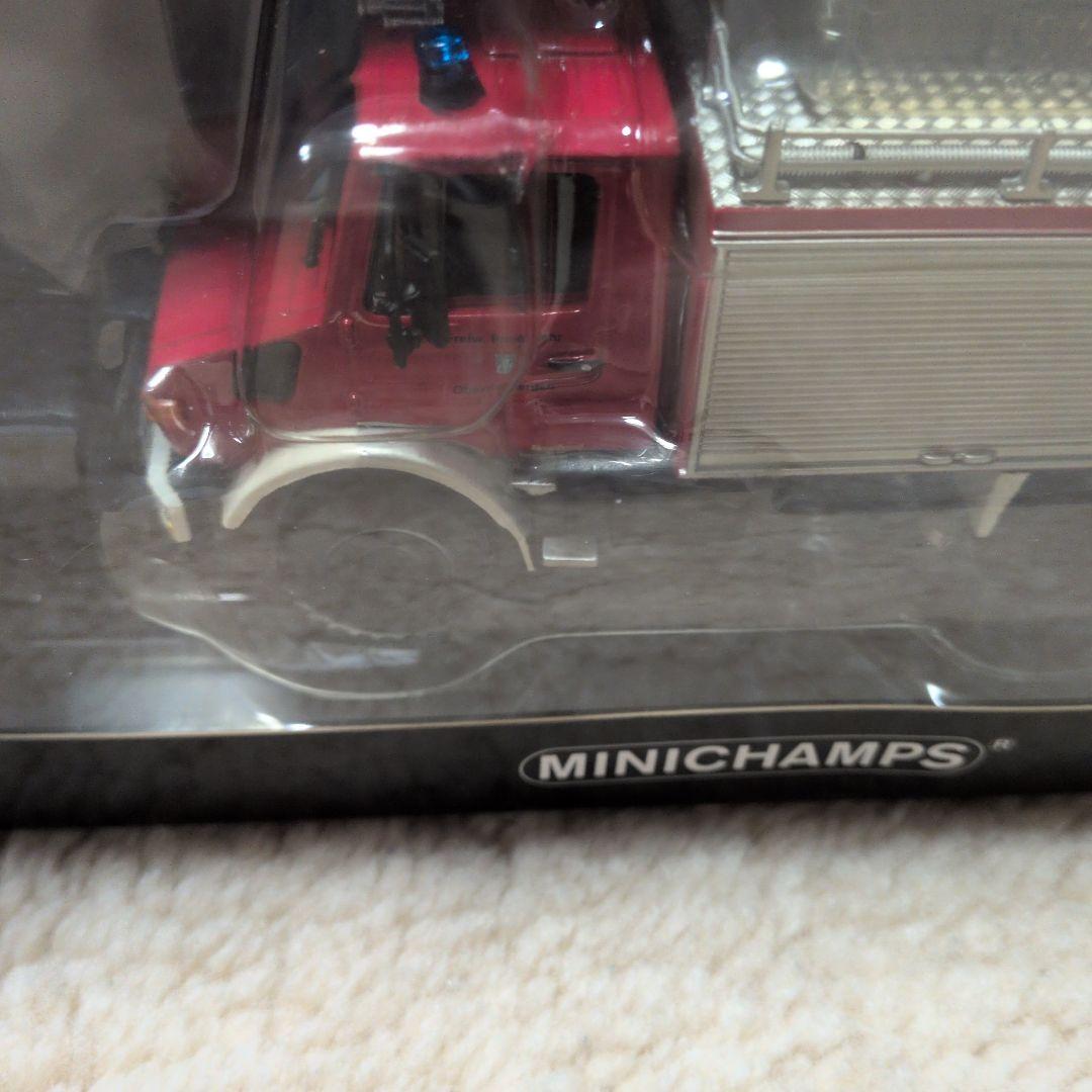【新品未使用】MINICHAMPS 消防車 ミニカー 赤