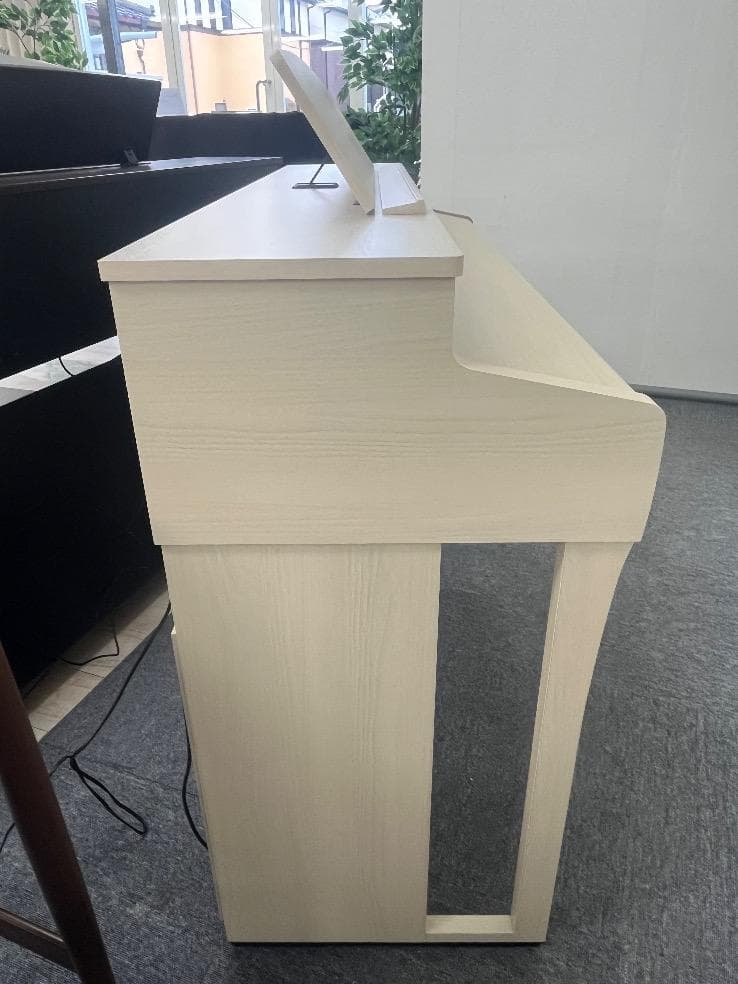 ★82326【電子ピアノ】KAWAI　CA49A　21年製