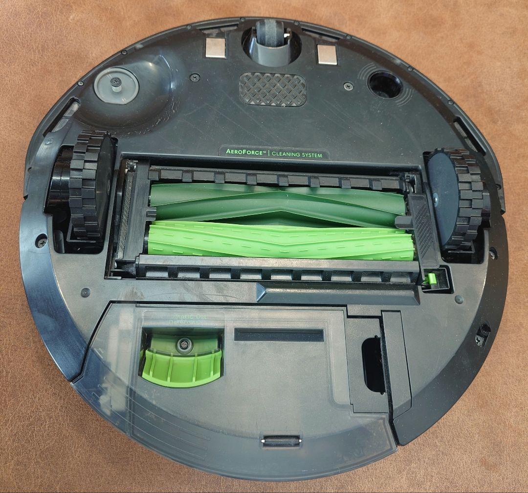 【メンテ良好】ルンバ i3＋予備パーツ多数／新品パーツ交換済／クリーンベース対応