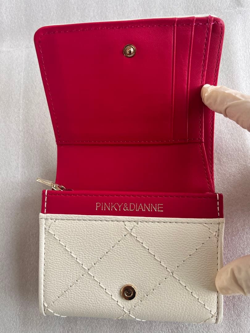 PINKY&DIANNE ホワイト 二つ折り財布 未使用品