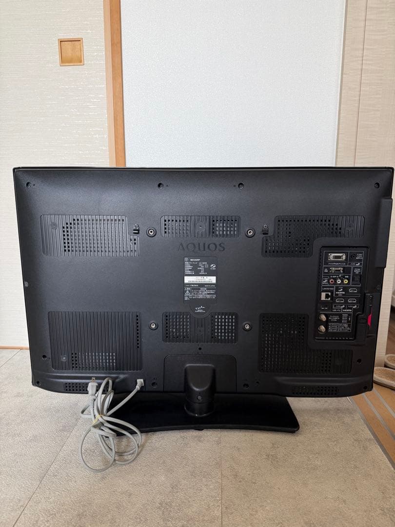 【リモコン付きテレビ】 SHARP AQUOS LC-32V5