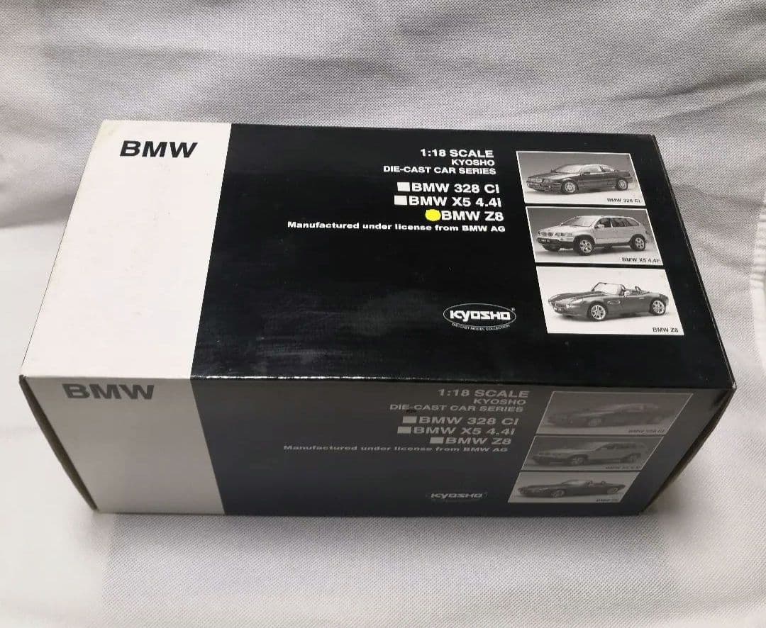 KYOSHO BMW Z8  1/18サイズ　ダイキャスト　鏡面ボディ