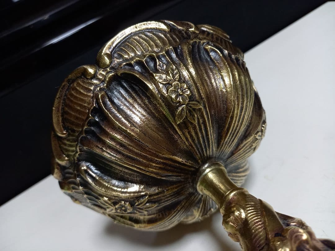 イタリア製　アンティーク　バロック　テーブル　トレー　重厚　無垢　真鍮製