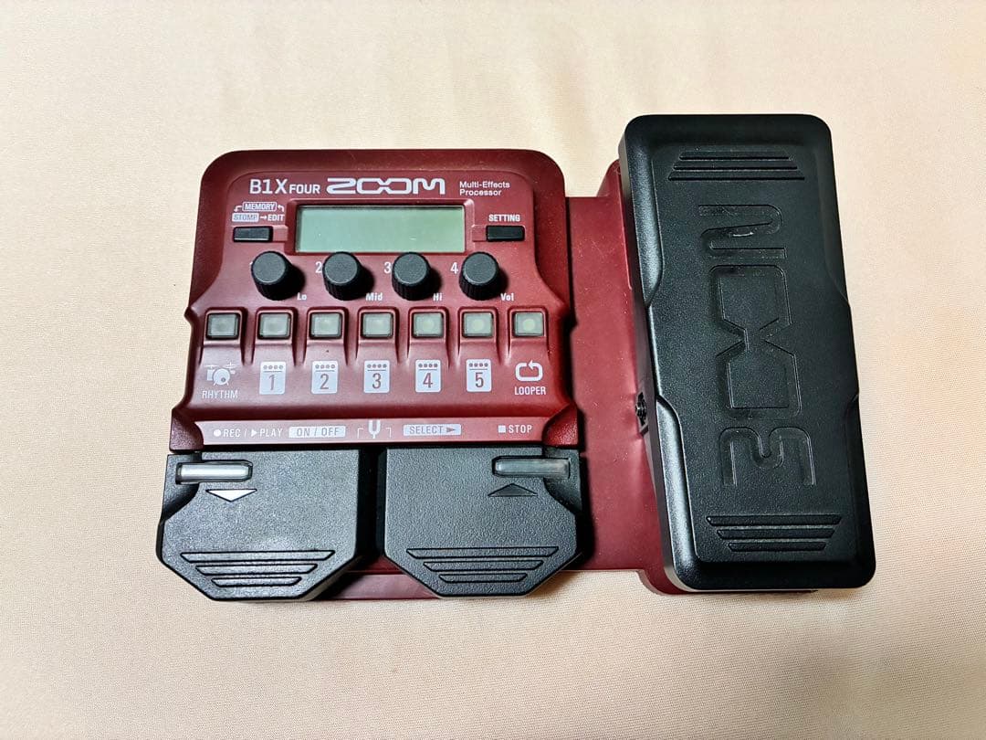 ZOOM B1X FOUR マルチエフェクター