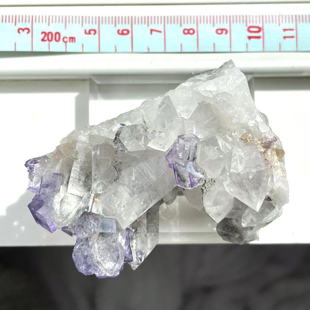 ヤオガンシャン産 フローライト/水晶 鉱物標本