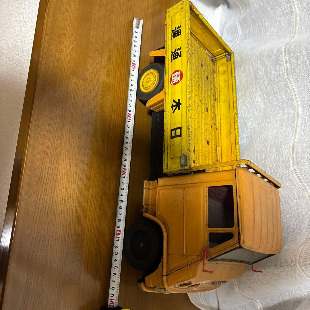 ブリキの車　ブリキのトラック　ブリキのおもちゃ　トヨエース　日通　日本通運