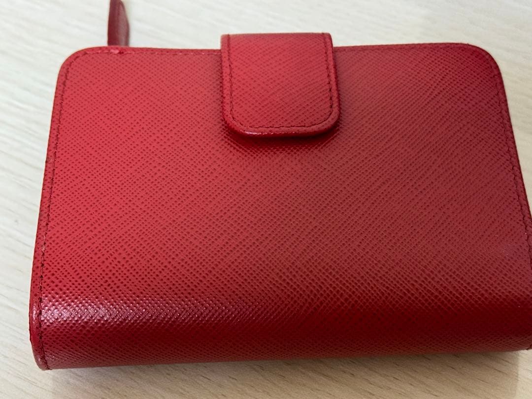 PRADA 二つ折り 財布