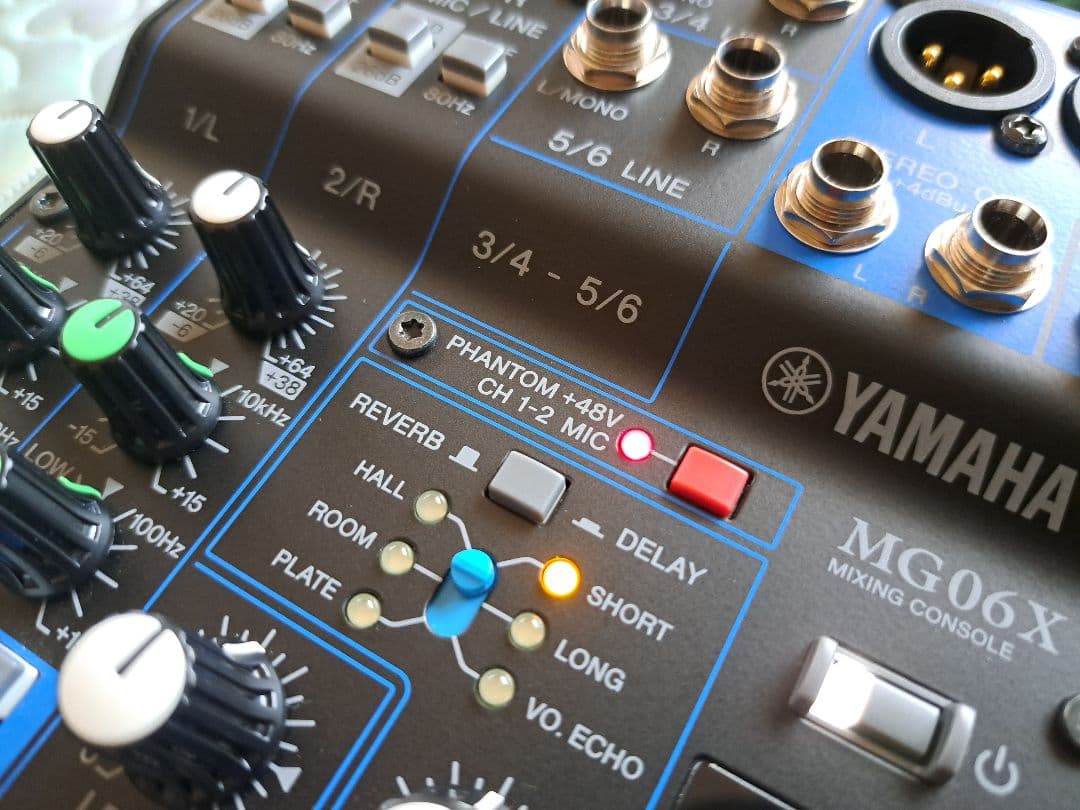 DJ機材 YAMAHA MG06X