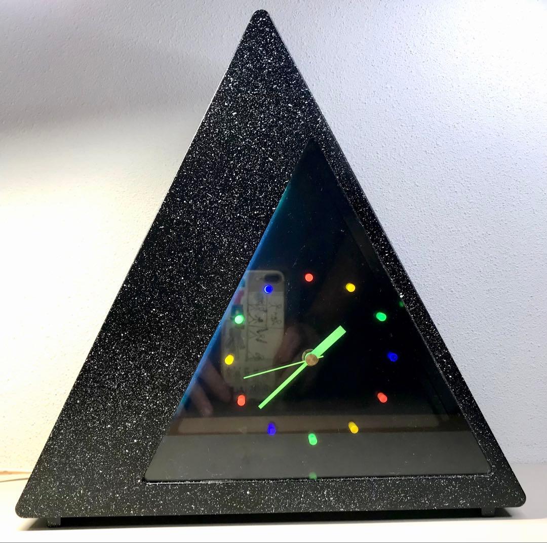 美品 希少 置時計（三角型） ネオンライト レトロ 大嶋漆器店有限会社