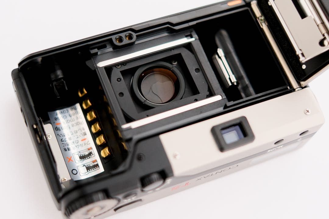 【最終値下げ】CONTAX T3 コンパクトフィルムカメラ シルバー