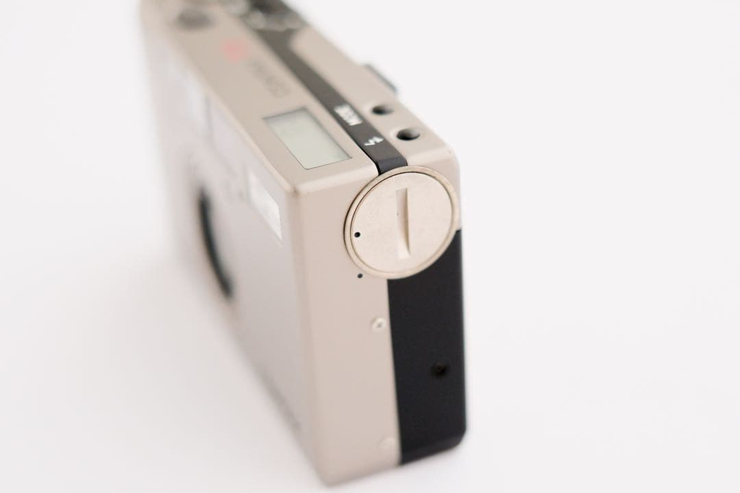 【最終値下げ】CONTAX T3 コンパクトフィルムカメラ シルバー