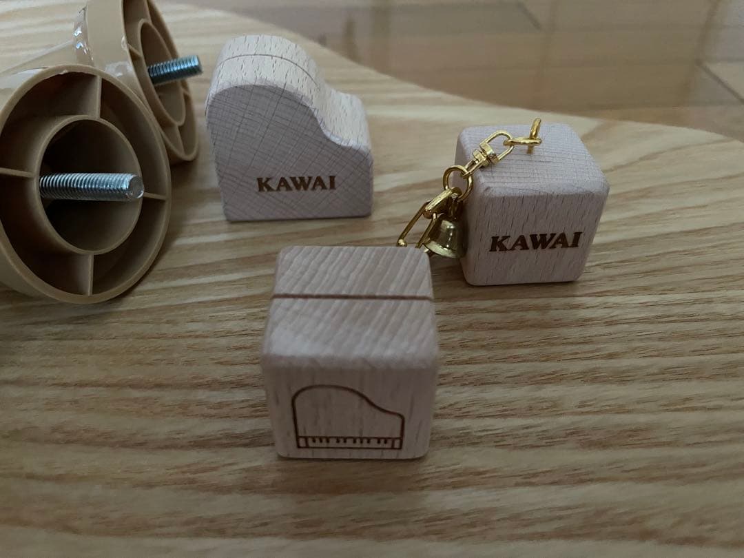 カワイ　グランドピアノ ナチュラル1144 おまけ付き