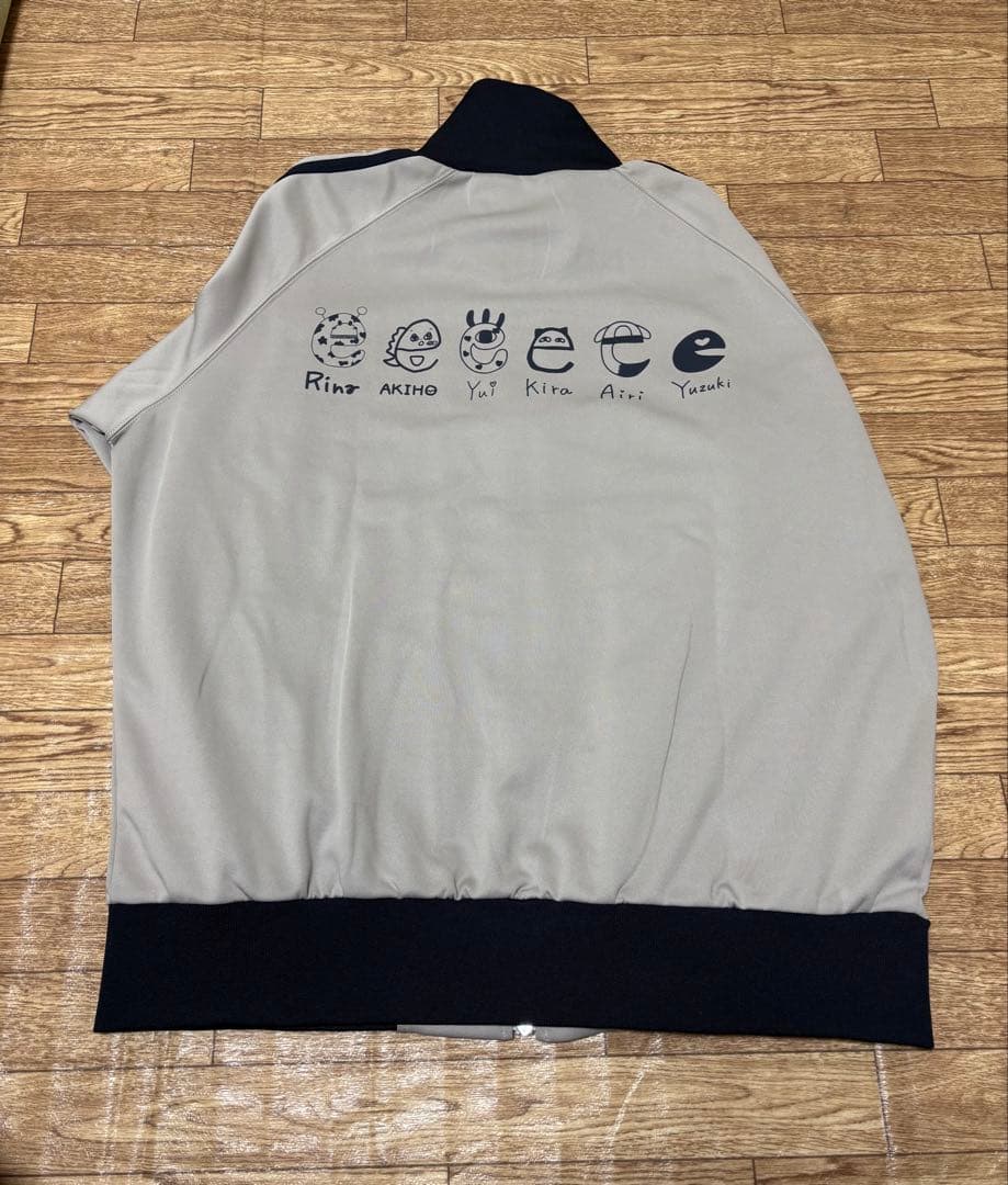 櫻坂46 サクラミーツ　トラックジャケット　XL