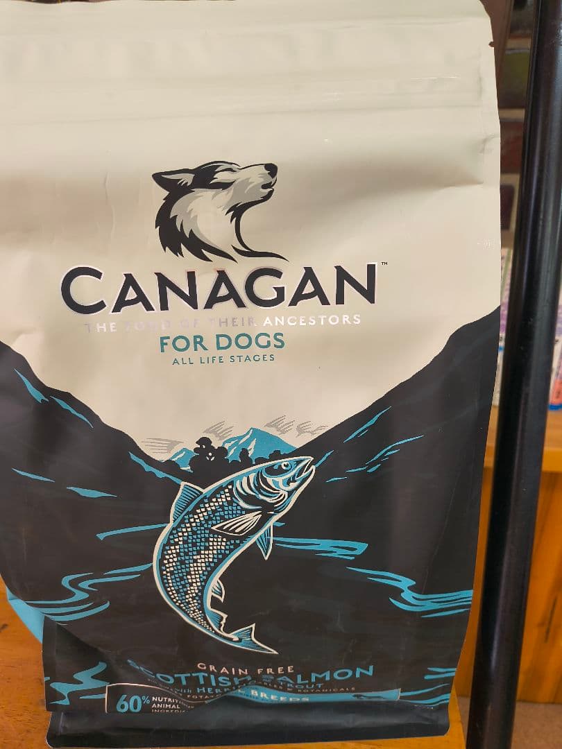 カナガン スコティッシュサーモン ドッグフード 未開封2kg 3袋 再値下げ