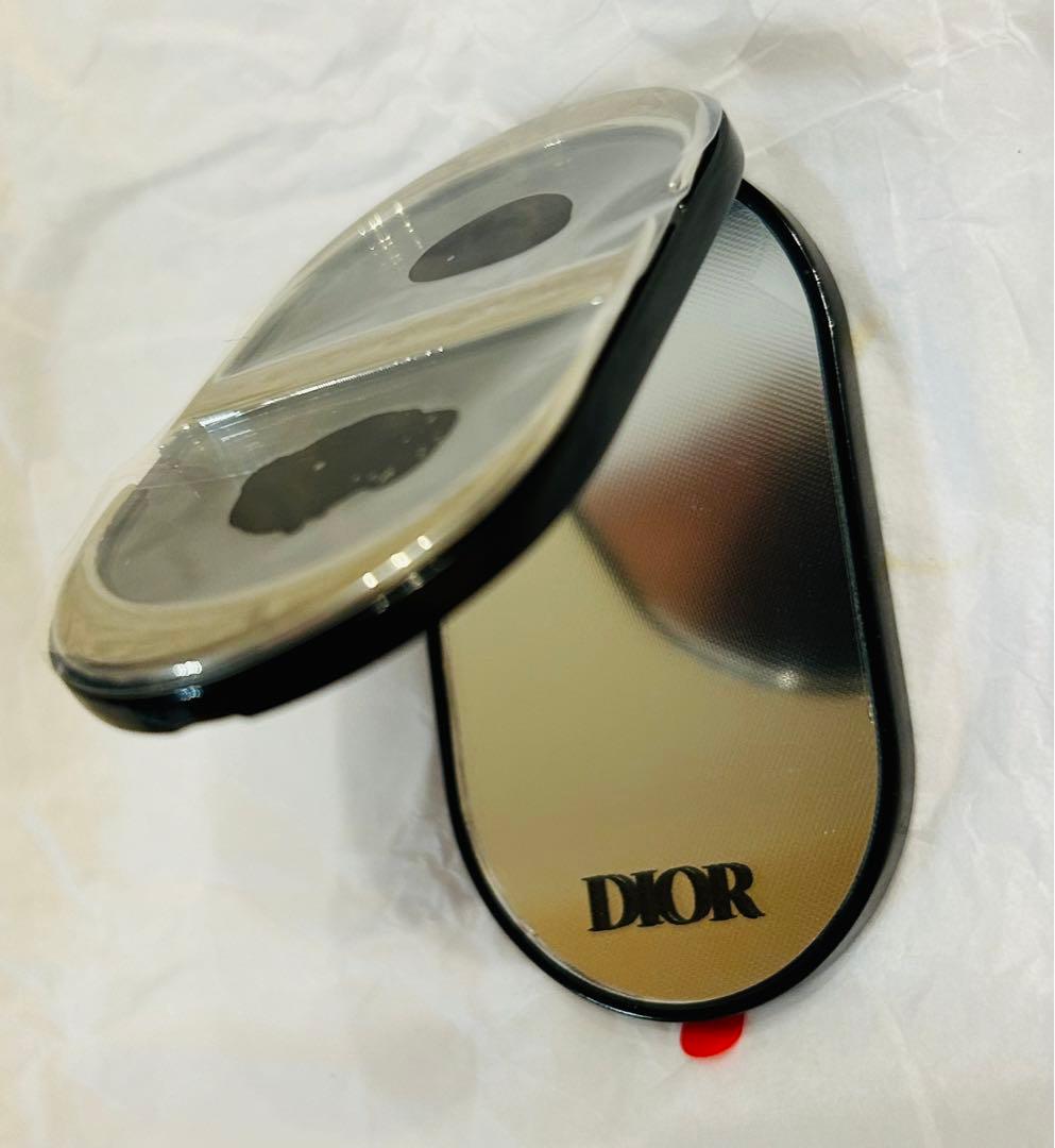 新品　2025年最新　ディオール　ミラー付き　スマホスタンドリング　 スタンド