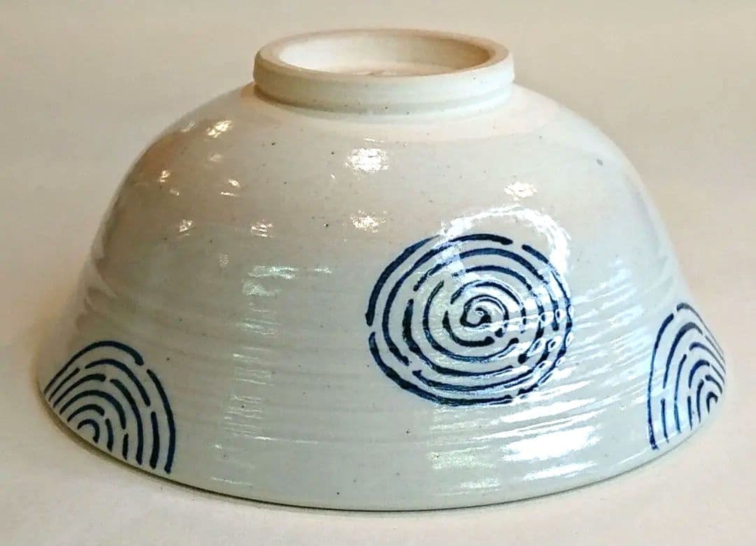 【茶道具】染付渦 平茶碗 膳所焼