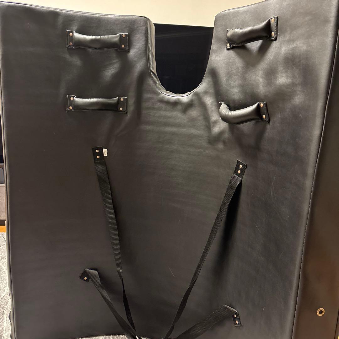 m.k　イサミ　ビックミット