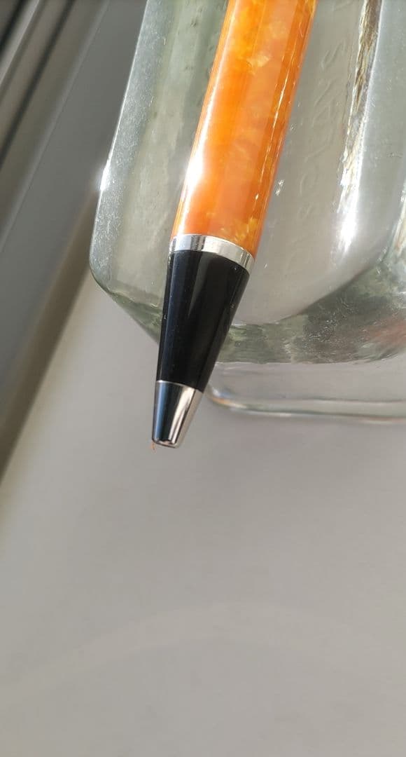 ★プール★　デルタドルチェビータミディアム ボールペン