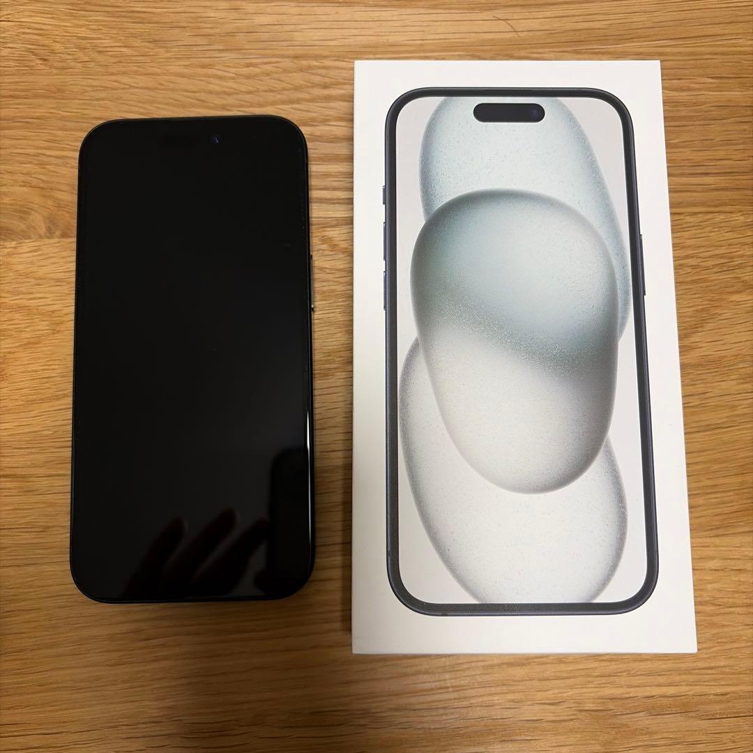 Apple iPhone 15 ブラック　128GB