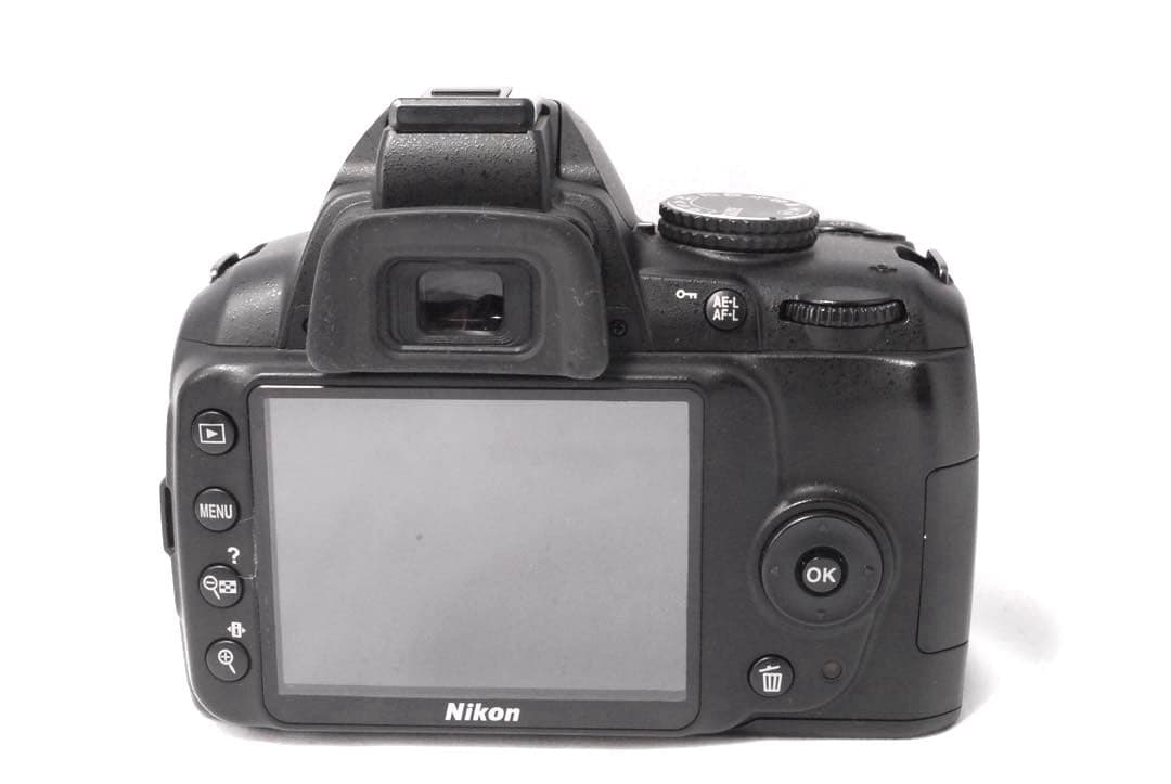 高画質✨届いてすぐ使える✨軽量✨スマホ転送可✨Nikon D3000✨簡単操作✨
