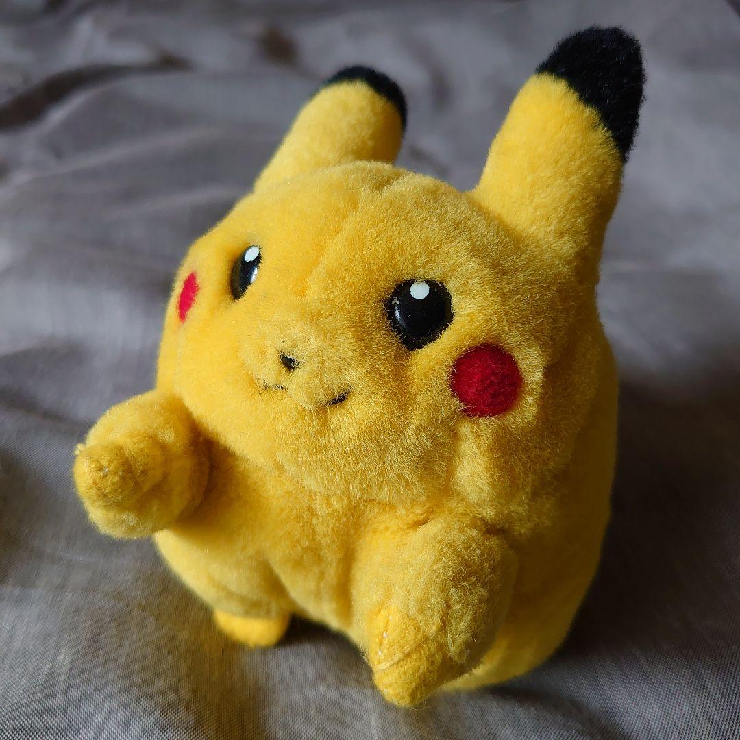 本日発送可能❗【希少】【レトロ】初期 ピカチュウ ぬいぐるみ