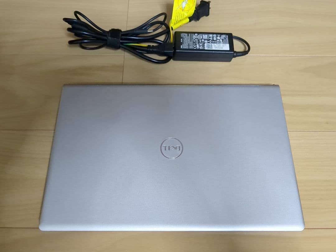 Inspiron 15 3525 Ryzen 3 ・8GB・256GB SSD