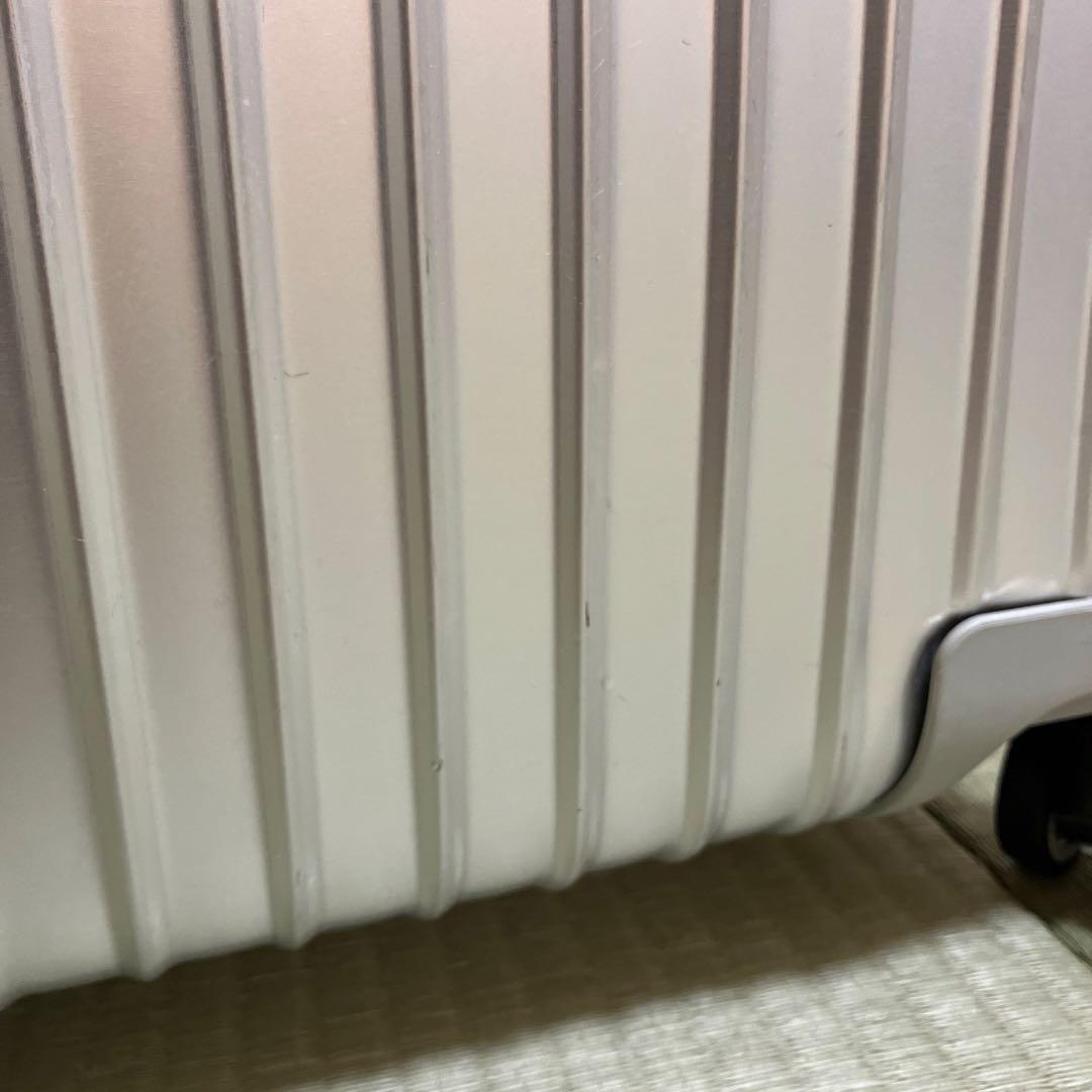 美品・リモワトパーズ 4輪32L ルフトハンザ航空モデル　限界値引き中20日迄