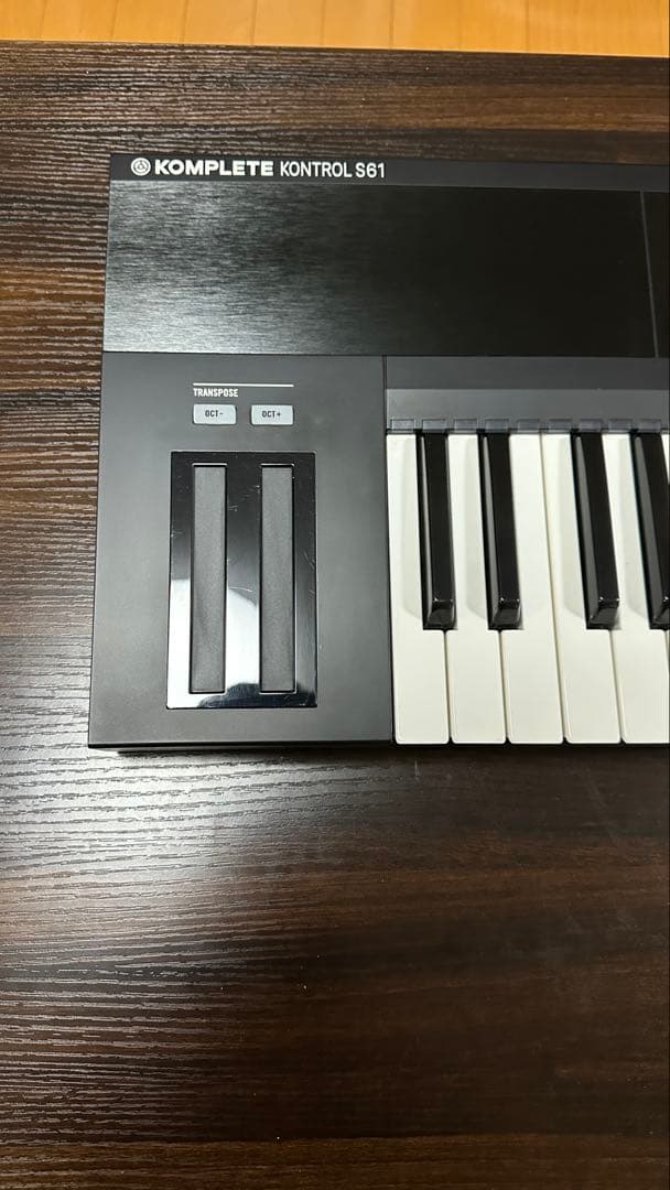 DTM・DAW KOMPLETE KONTROL S61