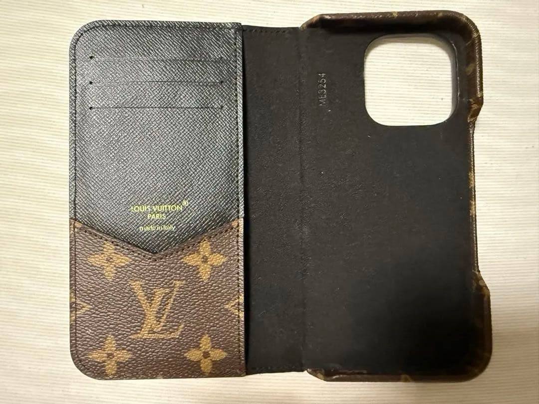 Louis Vuitton モノグラム iPhone16pro手帳型ケース