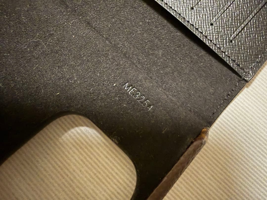 Louis Vuitton モノグラム iPhone16pro手帳型ケース