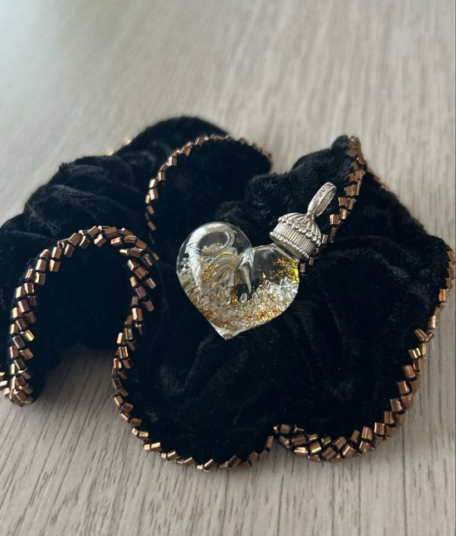 【2カラットダイヤ&金粉入】ガラス製 シルバーペンダントヘッド　チャーム