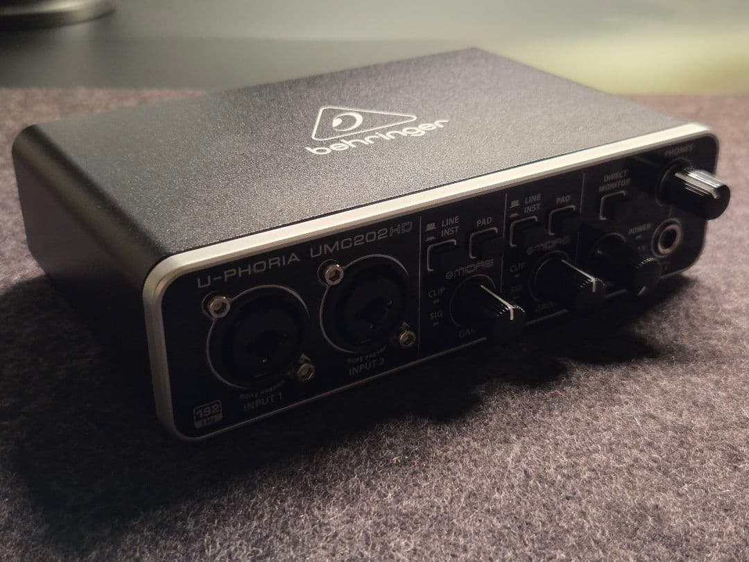 【美品】Behringer U-PHORIA UMC202HD