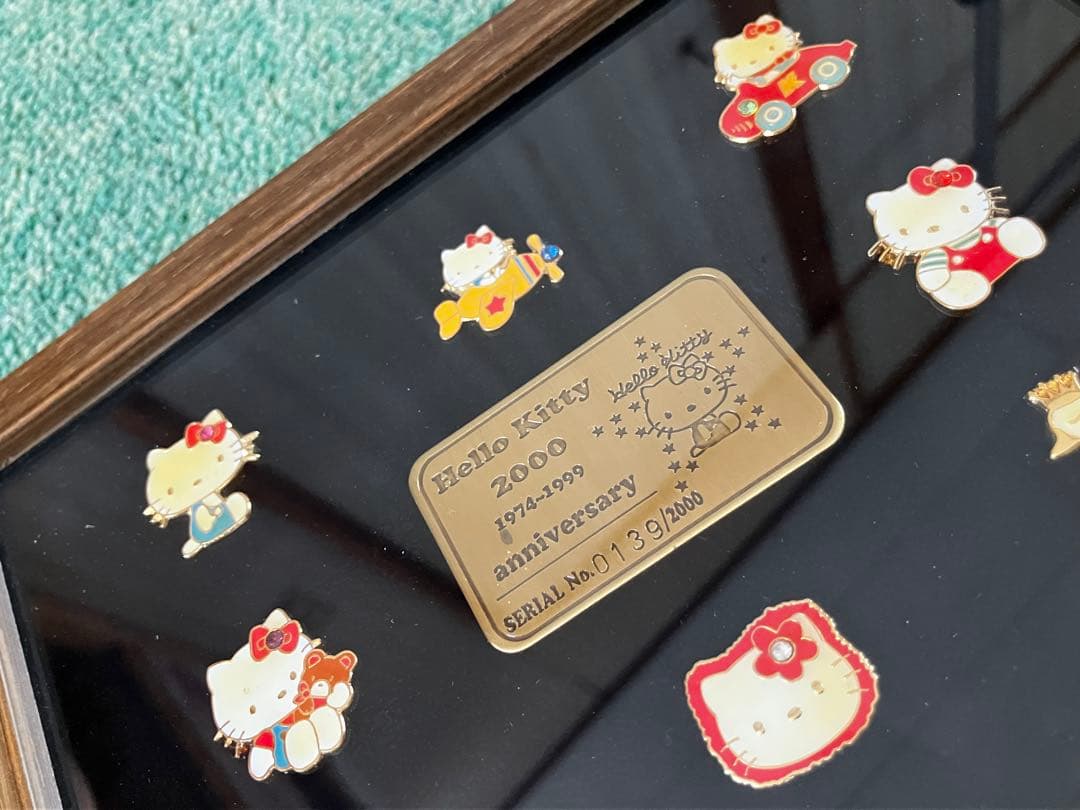 激レア平成レトロ ハローキティ2000anniversary限定ピンバッジ