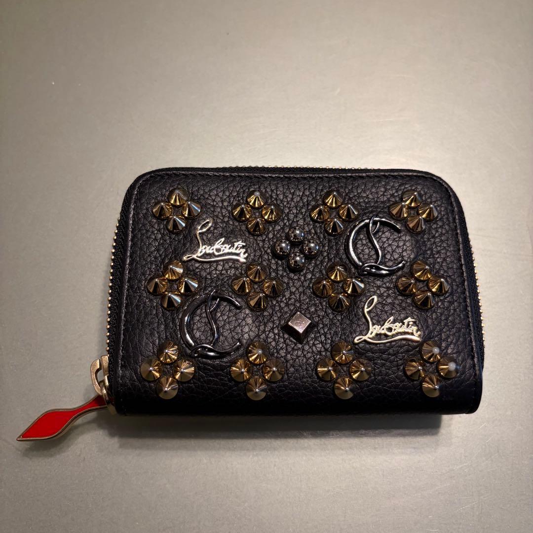 クリスチャンルブタン ケース 小銭入れ カード2枚 黒/赤